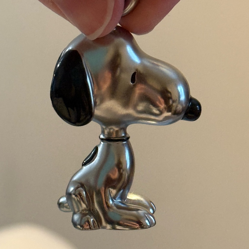SOLD on DP Coach snoopy bag charm keychain - Picture 3 of 7